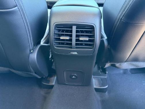 2026 Ford Escape Platinum AWD