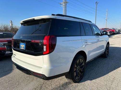 2025 Ford Expedition Platinum