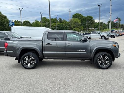 Magnetic Gray Metallic 2016 Toyota Tacoma TRD Sport