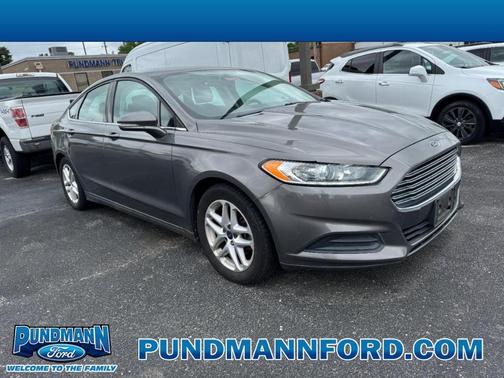 2014 Ford Fusion SE