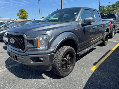 Magnetic Metallic 2018 Ford F-150 XLT