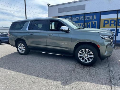 2023 Chevrolet Suburban Premier