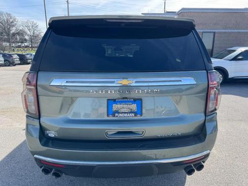 Silver Sage Metallic 2023 Chevrolet Suburban Premier