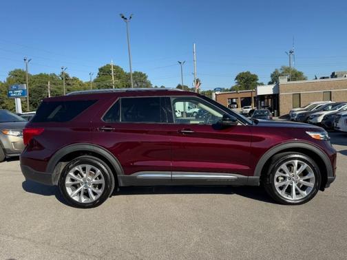 2022 Ford Explorer Platinum