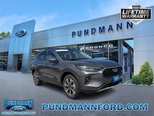 2025 Ford Escape Platinum