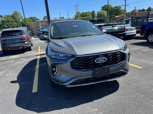 Carbonized Gray Metallic 2023 Ford Escape ST-Line Elite