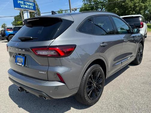 Carbonized Gray Metallic 2023 Ford Escape ST-Line Elite