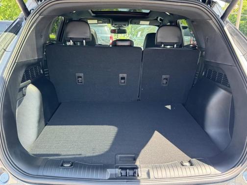Carbonized Gray Metallic 2023 Ford Escape ST-Line Elite