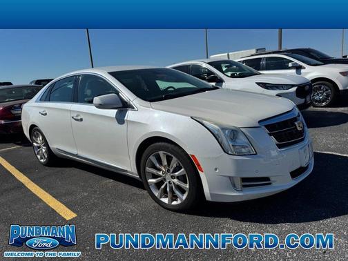 Crystal White 2016 Cadillac XTS Luxury Collection