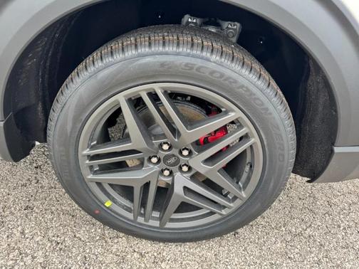 2025 Ford Explorer ST 4WD