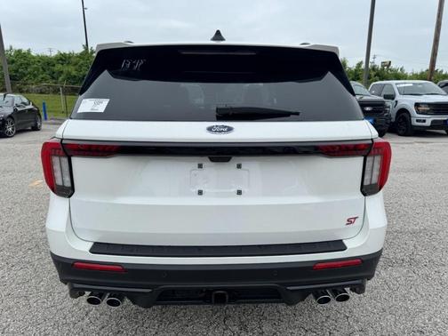 2025 Ford Explorer ST 4WD