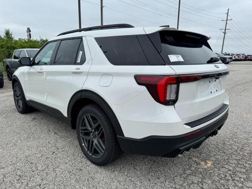 2025 Ford Explorer ST 4WD