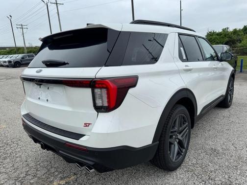 2025 Ford Explorer ST 4WD
