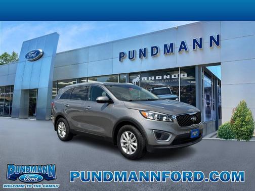 2016 Kia Sorento LX