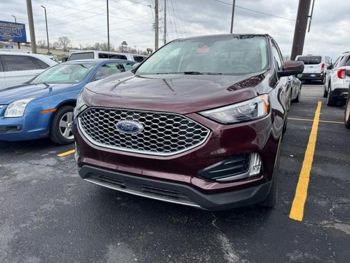 Burgundy Velvet Metallic Tinted Clearcoat 2023 Ford Edge SEL