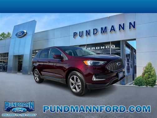 Burgundy Velvet Metallic Tinted Clearcoat 2023 Ford Edge SEL