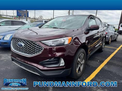 Burgundy Velvet Metallic Tinted Clearcoat 2023 Ford Edge SEL