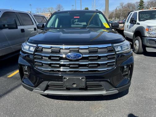 Agate Black Metallic 2025 Ford Explorer Active 4WD
