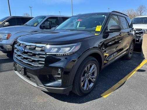 Agate Black Metallic 2025 Ford Explorer Active 4WD