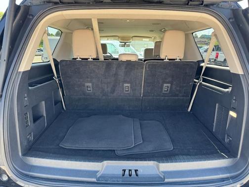 Agate Black Metallic 2024 Ford Expedition Max XLT