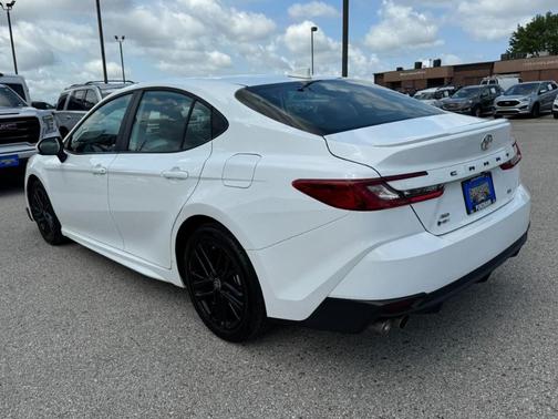 White 2025 Toyota Camry SE