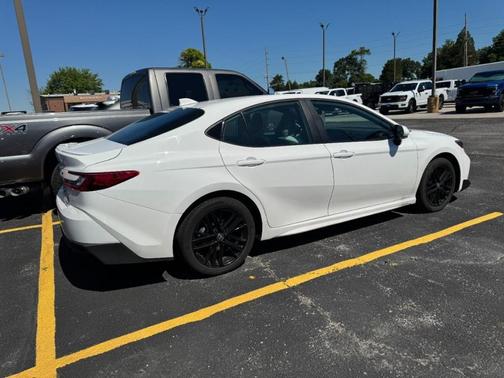 White 2025 Toyota Camry SE