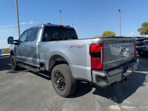2023 Ford F-350 XLT