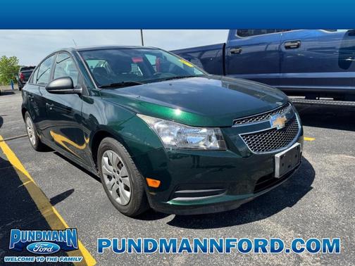 Rainforest Green Metallic 2014 Chevrolet Cruze LS