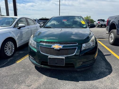 Rainforest Green Metallic 2014 Chevrolet Cruze LS