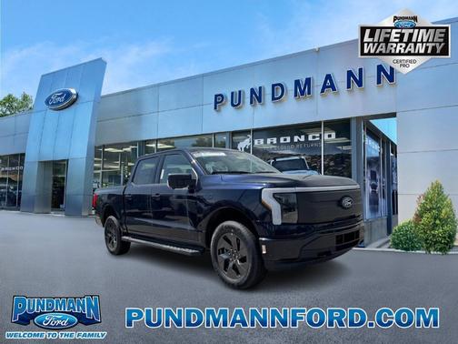 2025 Ford F-150 Lightning Flash