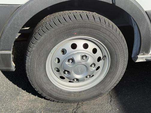 2025 Ford Transit-350 T-350 LOW RF 9500 GVWR