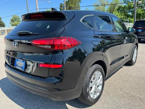 2020 Hyundai TUCSON SE