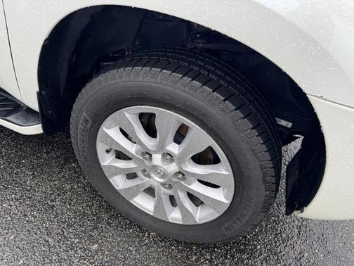 2014 Toyota Sequoia Platinum