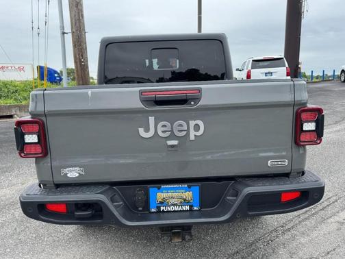 2021 Jeep Gladiator Overland