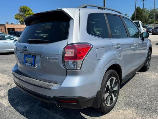2017 Subaru Forester 2.5i Limited