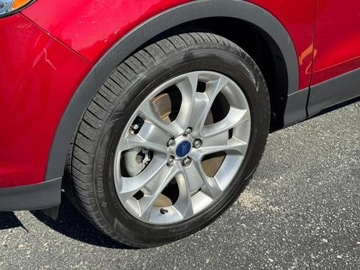 Ruby Red Metallic Tinted Clearcoat 2016 Ford Escape Titanium