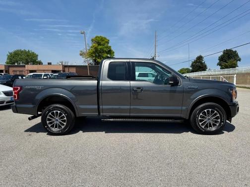 Magnetic Metallic 2018 Ford F-150 XLT