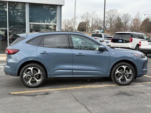 2026 Ford Escape ST-Line Elite AWD
