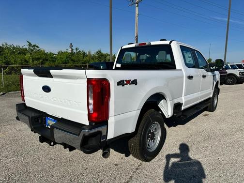 Oxford White 2026 Ford F-250 XL