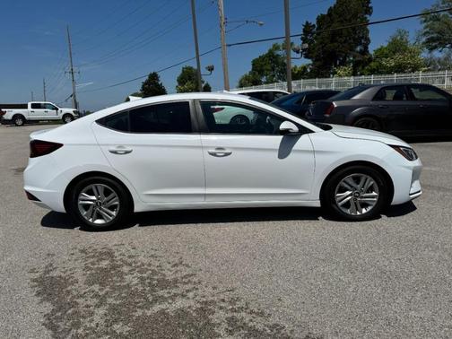 2020 Hyundai ELANTRA PREFERRED IVT
