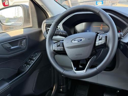 Oxford White 2026 Ford Escape Active FWD