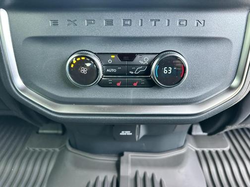 Oxford White 2026 Ford Expedition Tremor