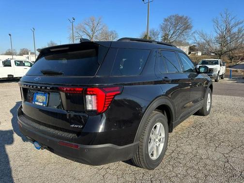 Agate Black Metallic 2026 Ford Explorer Active