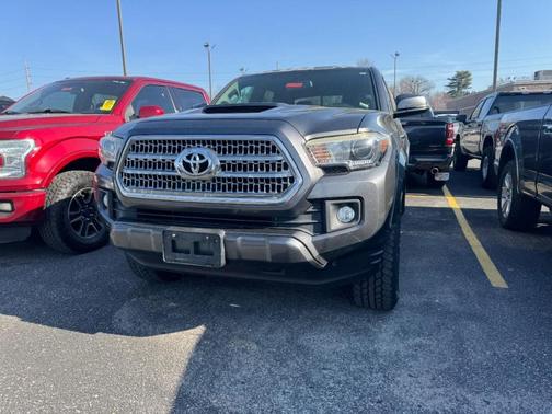 2016 Toyota Tacoma TRD Sport