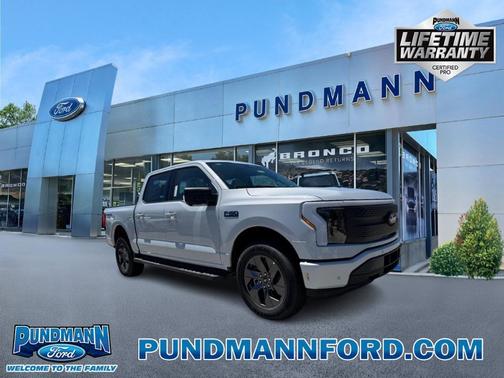2025 Ford F-150 Lightning Flash
