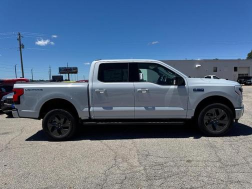 2025 Ford F-150 Lightning Flash