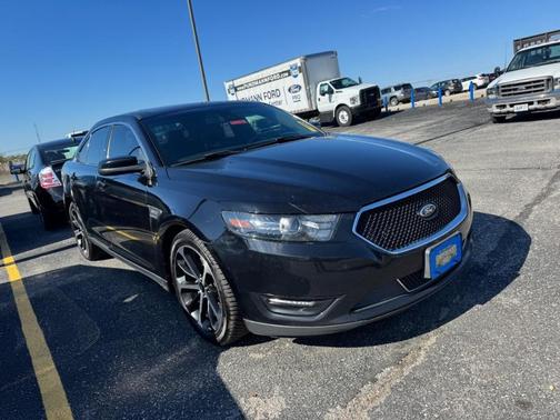 Shadow Black 2016 Ford Taurus SHO
