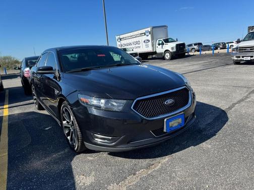 Shadow Black 2016 Ford Taurus SHO