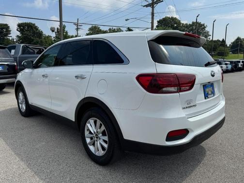 2019 Kia Sorento LX V6