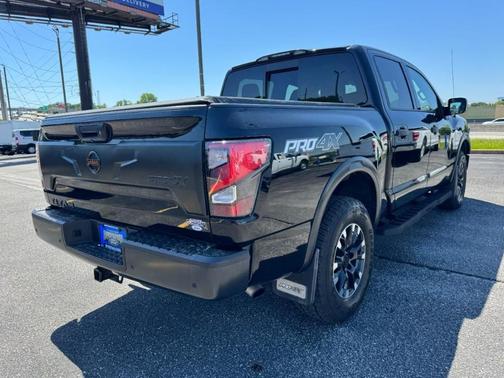 Black 2021 Nissan Titan PRO-4X
